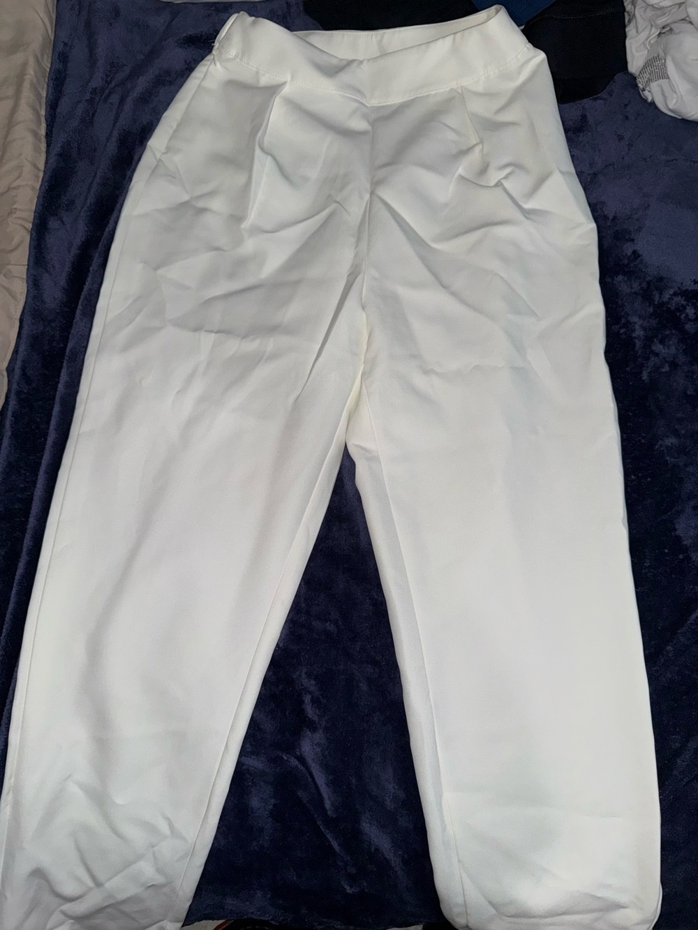 SHEIN White High-Waist Pleated Trousers